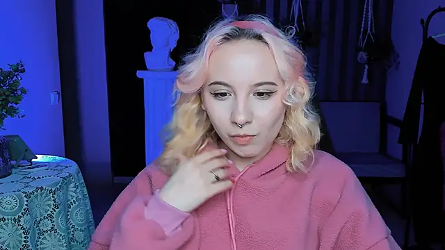 Snapshot of JasmineMilko chatting on February 27, 11:20 am JasmineMilko online show from February 27, 11:20 am