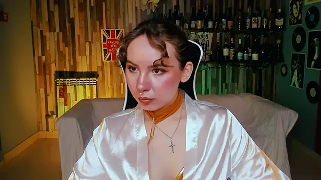 Snapshot of JasmineMilko chatting on May 15, 5:03 am JasmineMilko online show from May 15, 5:03 am