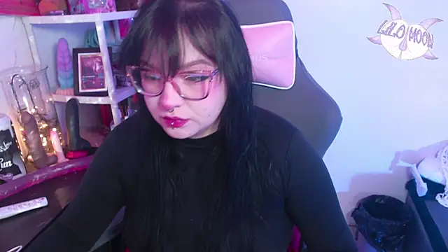 LiloMoon69 online show from January 8, 3:40 am