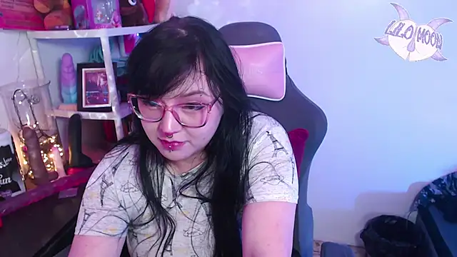 LiloMoon69 online show from January 10, 6:31 am