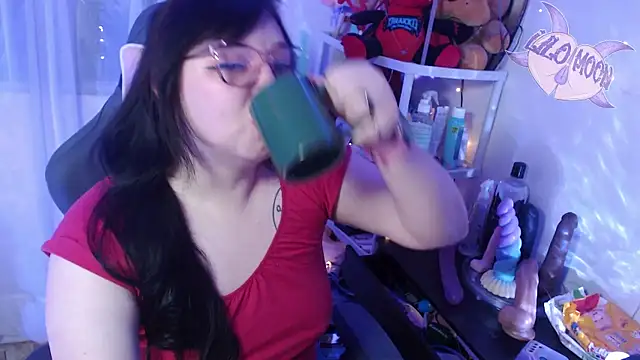 LiloMoon69 online show from February 28, 4:21 am