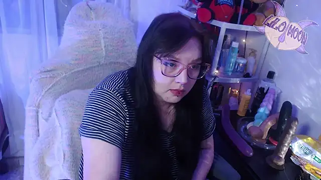 LiloMoon69 online show from March 8, 4:01 am