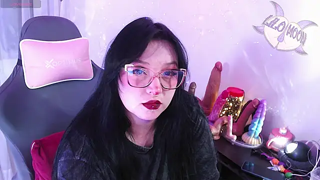 LiloMoon69 online show from April 27, 4:21 am
