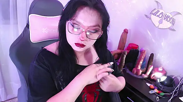 LiloMoon69 online show from May 3, 7:58 am