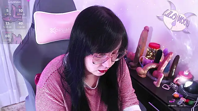 LiloMoon69 online show from May 12, 4:53 am