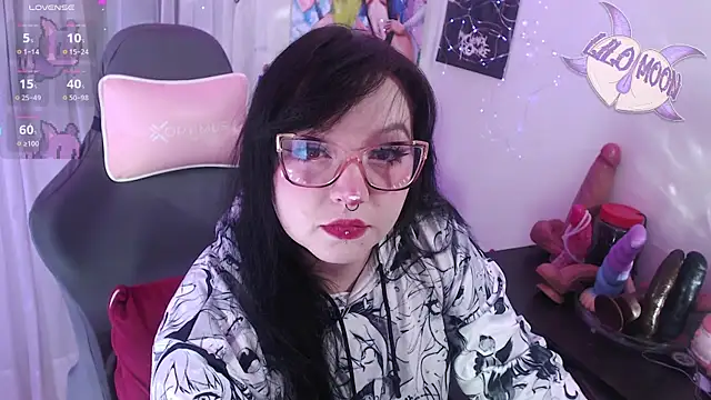 LiloMoon69 online show from June 2, 6:37 am