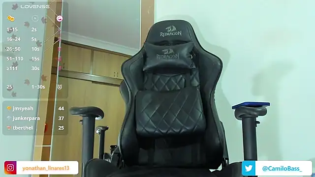 Snapshot of _CamiloBass chatting on December 26, 4:32 am  CamiloBass online show from December 26, 4:32 am