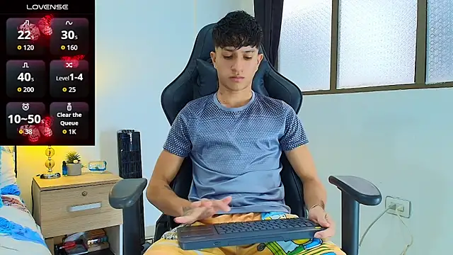  CamiloBass online show from June 10, 7:35 pm