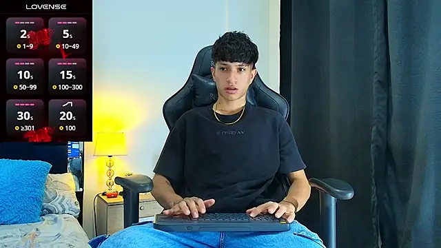  CamiloBass online show from July 19, 9:07 pm
