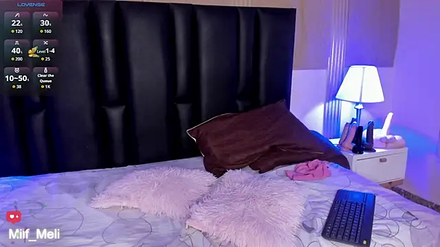 Snapshot of Milf_meli chatting on November 7, 7:25 pm Milf meli online show from November 7, 7:25 pm