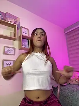 Snapshot of soy_sarah_ chatting on February 25, 5:30 am soy sarah online show from February 25, 5:30 am