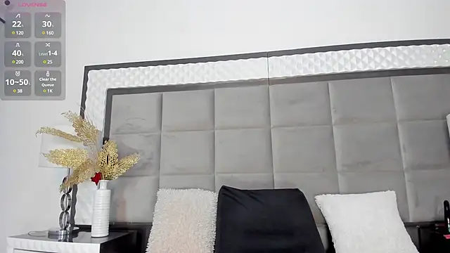 OliviaBurning online show from February 25, 10:50 pm