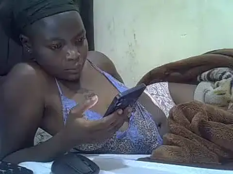 pretty vivy online show from March 18, 5:41 am