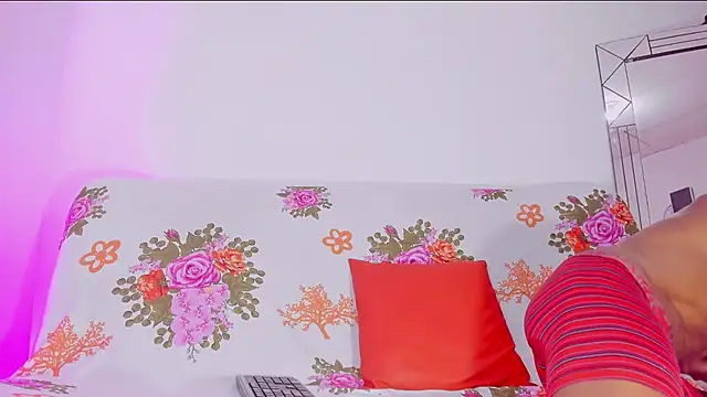 Snapshot of Deliciouscocoa chatting on December 26, 11:35 pm Deliciouscocoa online show from December 26, 11:35 pm