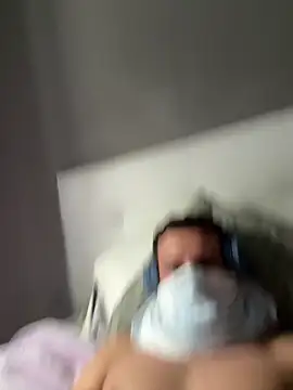 Snapshot of yayaya55598 chatting on November 16, 12:22 pm yayaya55598 online show from November 16, 12:22 pm