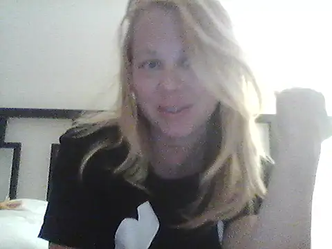 Snapshot of burrkitty chatting on November 20, 5:18 am burrkitty online show from November 20, 5:18 am