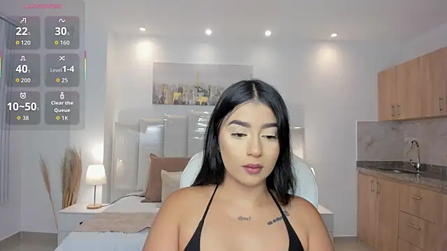 Snapshot of amelie_jhons chatting on May 14, 11:33 pm amelie jhons online show from May 14, 11:33 pm