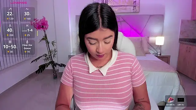 Snapshot of amelie_jhons chatting on May 29, 4:54 am amelie jhons online show from May 29, 4:54 am
