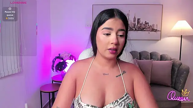 Snapshot of amelie_jhons chatting on July 10, 11:18 pm amelie jhons online show from July 10, 11:18 pm