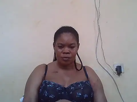 Snapshot of ANALQUEEN4 chatting on December 2, 6:08 am ANALQUEEN4 online show from December 2, 6:08 am