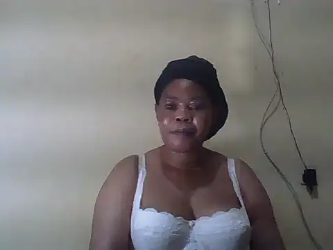 Snapshot of ANALQUEEN4 chatting on June 11, 2:53 am ANALQUEEN4 online show from June 11, 2:53 am
