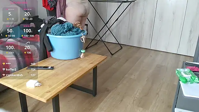 Snapshot of MilaaMilaa chatting on March 4, 10:02 am MilaaMilaa online show from March 4, 10:02 am