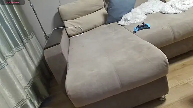 Snapshot of MilaaMilaa chatting on November 30, 9:46 am MilaaMilaa online show from November 30, 9:46 am