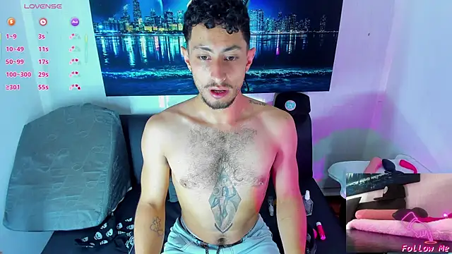 Piggy Eddy online show from September 17, 9:05 pm