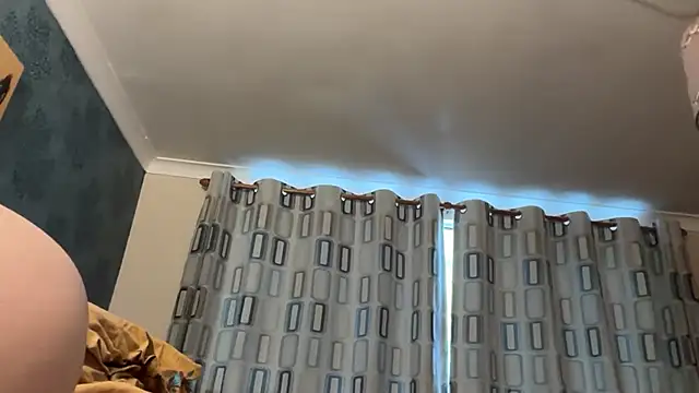 JennyHazel1 online show from July 28, 6:42 pm