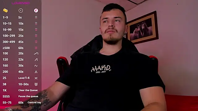 james connor2 online show from February 8, 11:45 pm