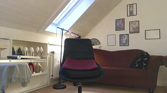 GinaBlonde online show from January 18, 3:38 pm