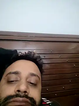 Snapshot of shree7776trrr chatting on December 21, 3:42 pm shree7776trrr online show from December 21, 3:42 pm