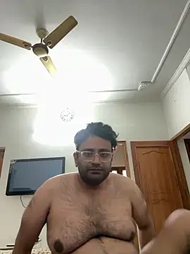 Snapshot of shree7776trrr chatting on February 18, 10:00 am shree7776trrr online show from February 18, 10:00 am