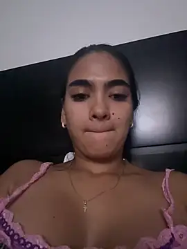 Snapshot of NatyFerrer_ chatting on June 6, 3:33 am NatyFerrer online show from June 6, 3:33 am