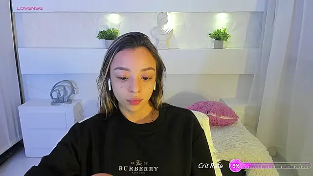 Snapshot of AliceRoss0 chatting on February 7, 3:30 pm AliceRoss0 online show from February 7, 3:30 pm