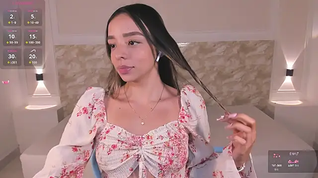 Snapshot of AliceRoss0 chatting on September 25, 8:12 pm AliceRoss0 online show from September 25, 8:12 pm