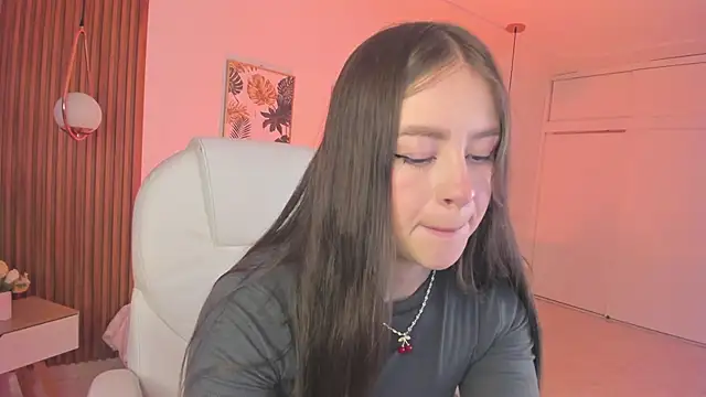 TiffanyWright online show from September 12, 1:22 pm