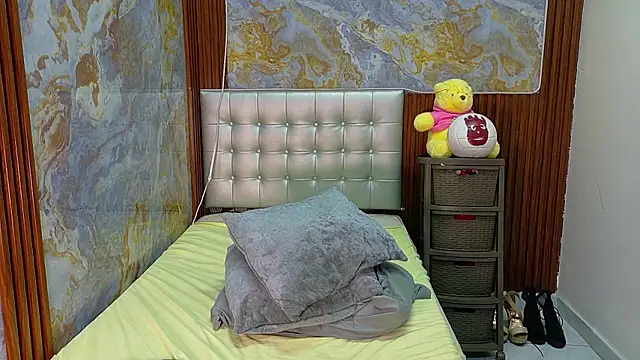  Jessi29  online show from May 2, 9:20 pm