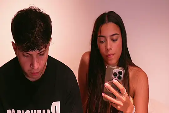 Snapshot of Nicky_and_Blake chatting on February 8, 10:19 pm Nicky and Blake online show from February 8, 10:19 pm