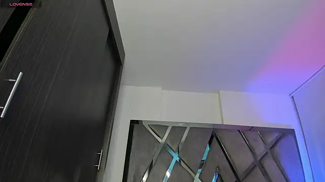 Snapshot of samaay07_ chatting on October 25, 3:03 am samaay07 online show from October 25, 3:03 am