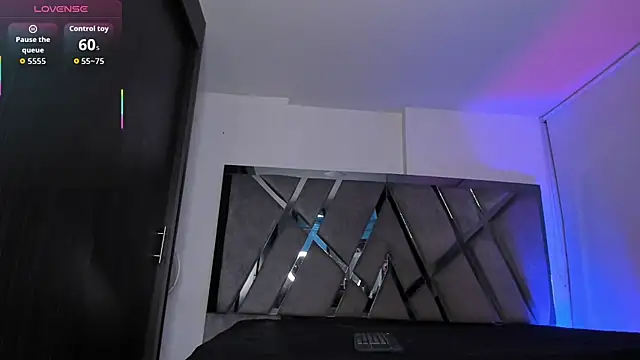 Snapshot of samaay07_ chatting on November 22, 2:54 am samaay07 online show from November 22, 2:54 am