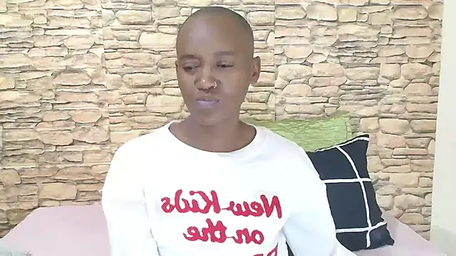 Snapshot of EbonyOlive69 chatting on June 12, 5:23 pm EbonyOlive69 online show from June 12, 5:23 pm