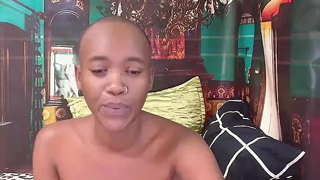 Snapshot of EbonyOlive69 chatting on June 14, 10:45 pm EbonyOlive69 online show from June 14, 10:45 pm