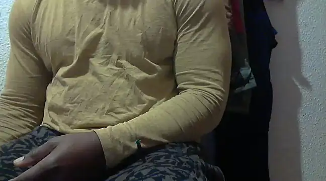 Snapshot of mmoiblack chatting on February 5, 7:53 pm mmoiblack online show from February 5, 7:53 pm