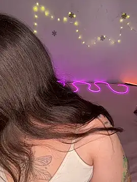 Snapshot of Mizztikaa chatting on July 31, 12:54 am Mizztikaa online show from July 31, 12:54 am
