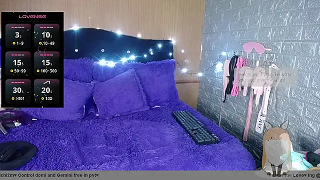 Snapshot of Fantasies_Slave chatting on January 10, 10:25 pm Fantasies Slave online show from January 10, 10:25 pm