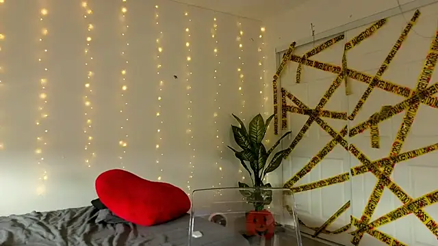 Sapphir3xoxo online show from October 16, 1:12 pm