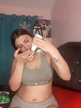 Snapshot of Nahiara_velez chatting on December 5, 12:52 am Nahiara velez online show from December 5, 12:52 am