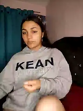 Snapshot of Nahiara_velez chatting on February 12, 11:51 pm Nahiara velez online show from February 12, 11:51 pm