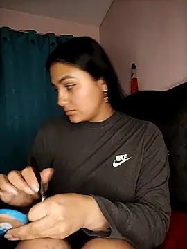 Snapshot of Nahiara_velez chatting on February 25, 11:22 pm Nahiara velez online show from February 25, 11:22 pm